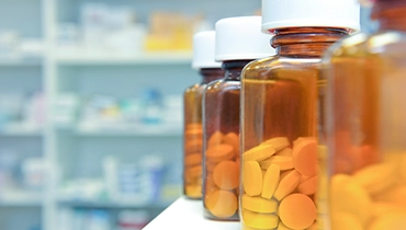 Temperature and humidity monitoring for refrigerators in pharmacies and laboratories